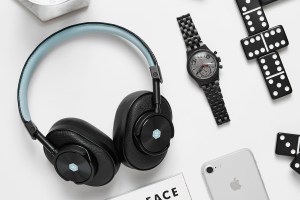 master_dynamic_bamford_headphones_hero-156071