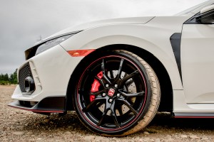 2018_honda_civic_type_r_hero-157243