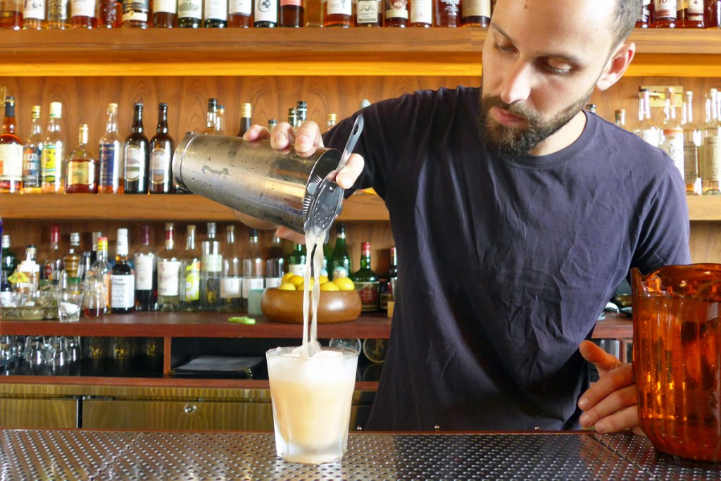 end_summer_cocktails_hero-157329