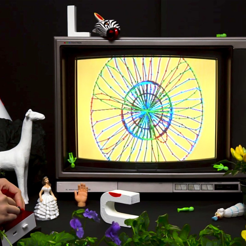 ela-minus-arp-157851