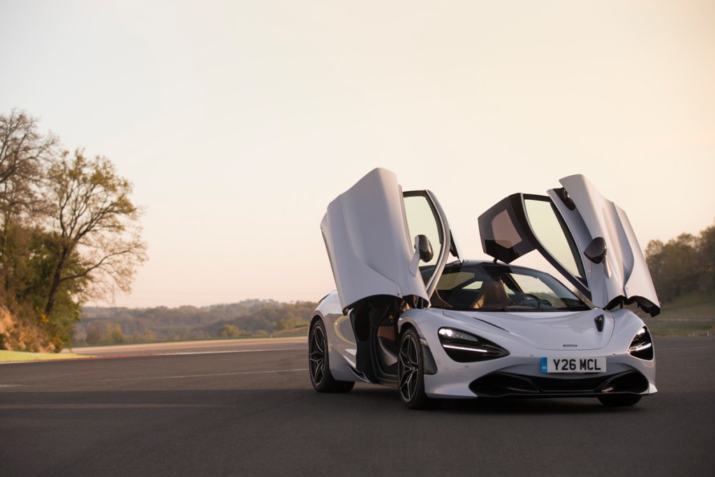 mclaren_720s_hero-158852