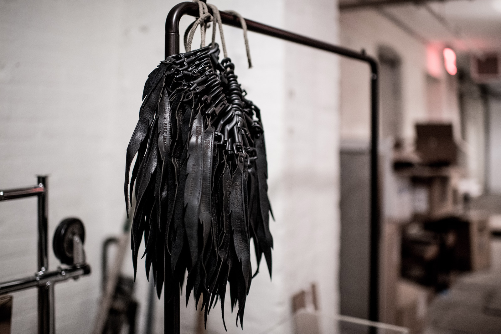 2017-ch-omakase-nice-leather-feather-1-158951 - COOL HUNTING®