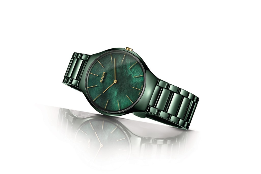 rado-truethinline_beauty_shot-160045