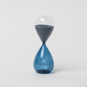 hay_time_hourglass-160123