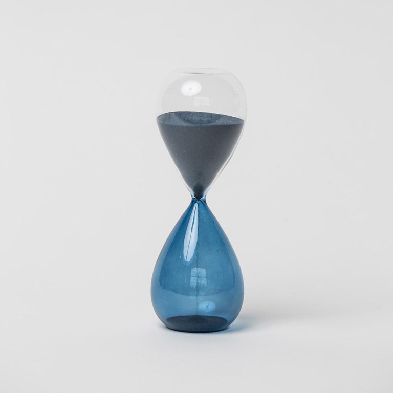 hay_time_hourglass-160123