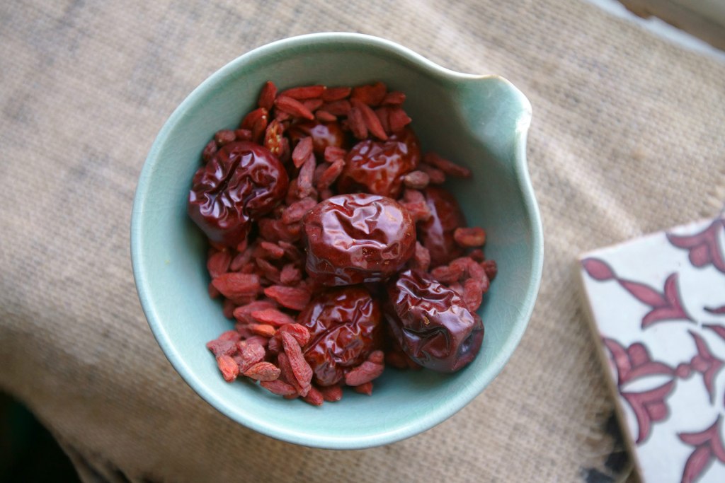 root-spring-goji-berry-tea-160210