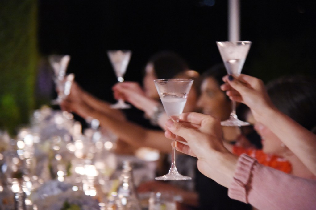 grey-goose-palais-away-02-160579