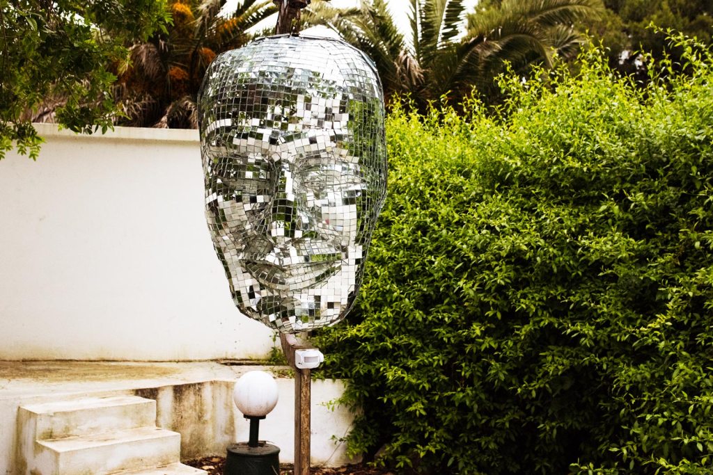 ch-morocco-art-exhibition-01-160779