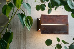 559_ada-sconce-9_corten_side_brs-studio_ravenhill