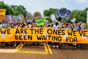 dlyn4r5wwaamizn-jpg-large