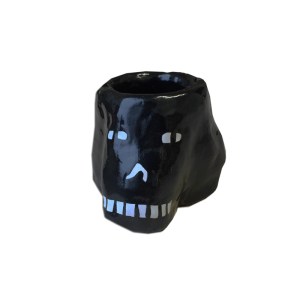 skull-candle-holder