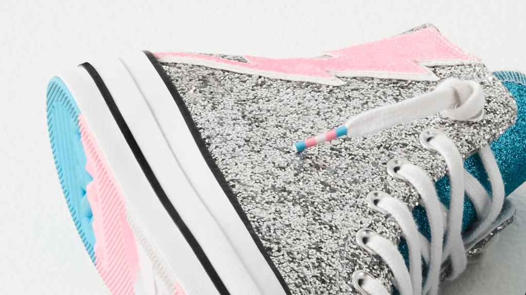 d-lp-pride-5-6-bio-shoe-trans-glitter-image3