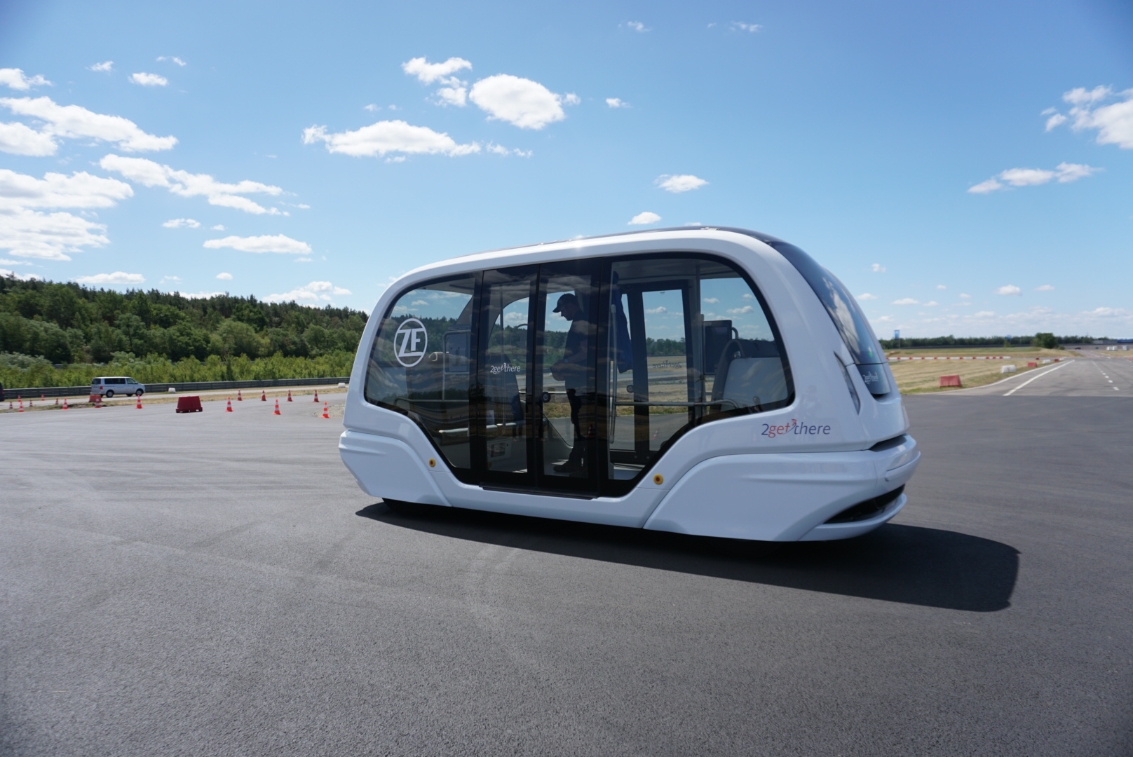 Aboard the 2getthere Autonomous Shuttle - COOL HUNTING®