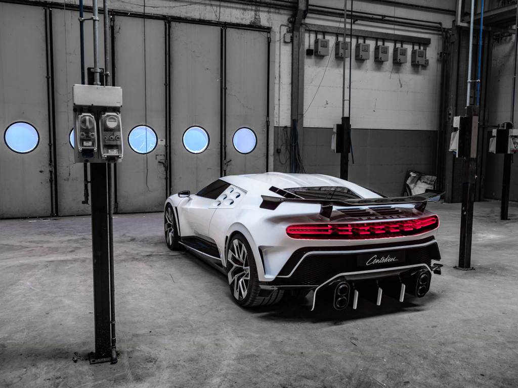bugatti-centodieci-03