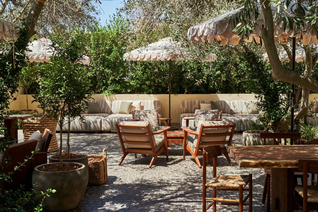 copyright-soho-house-dtla-house-garden-201908-sb-lr-003-copy-2