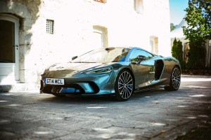 mclaren-gt-test-drive-7