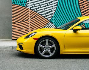 porsche-2020-cayman-hero
