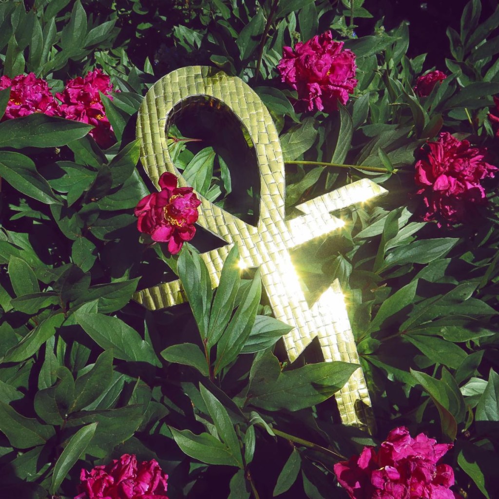 temples-paraphernalia