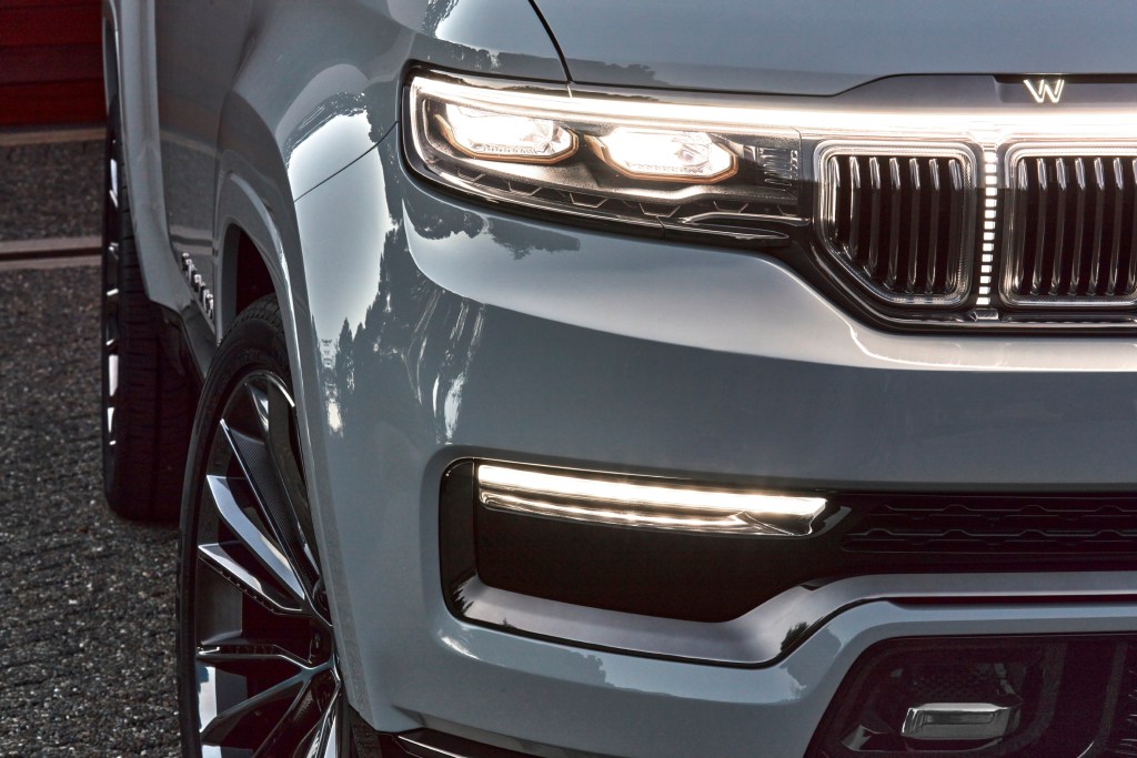 grand-wagoneer-concept-5