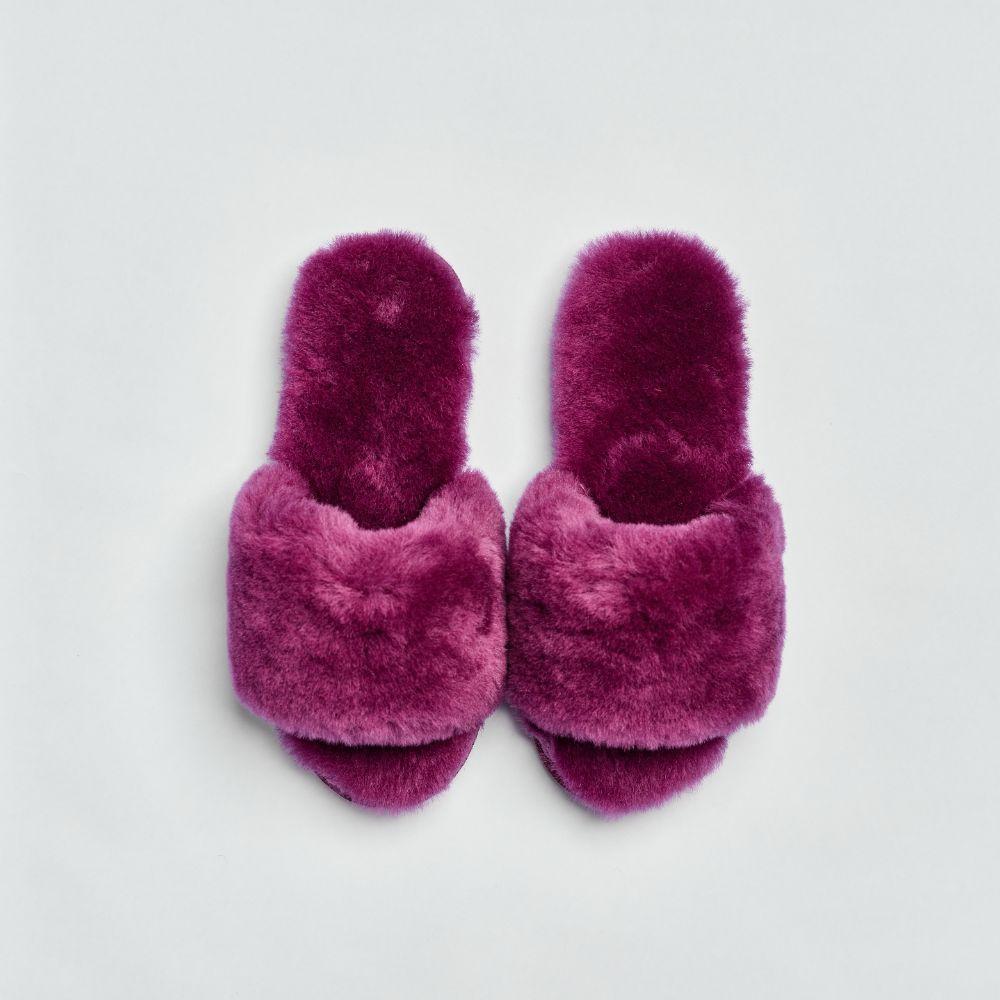 piglet_shoes_greybg_0025