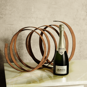 krug-clos-du-mesnil-2006-beautyshot_high-width-1920x-prop