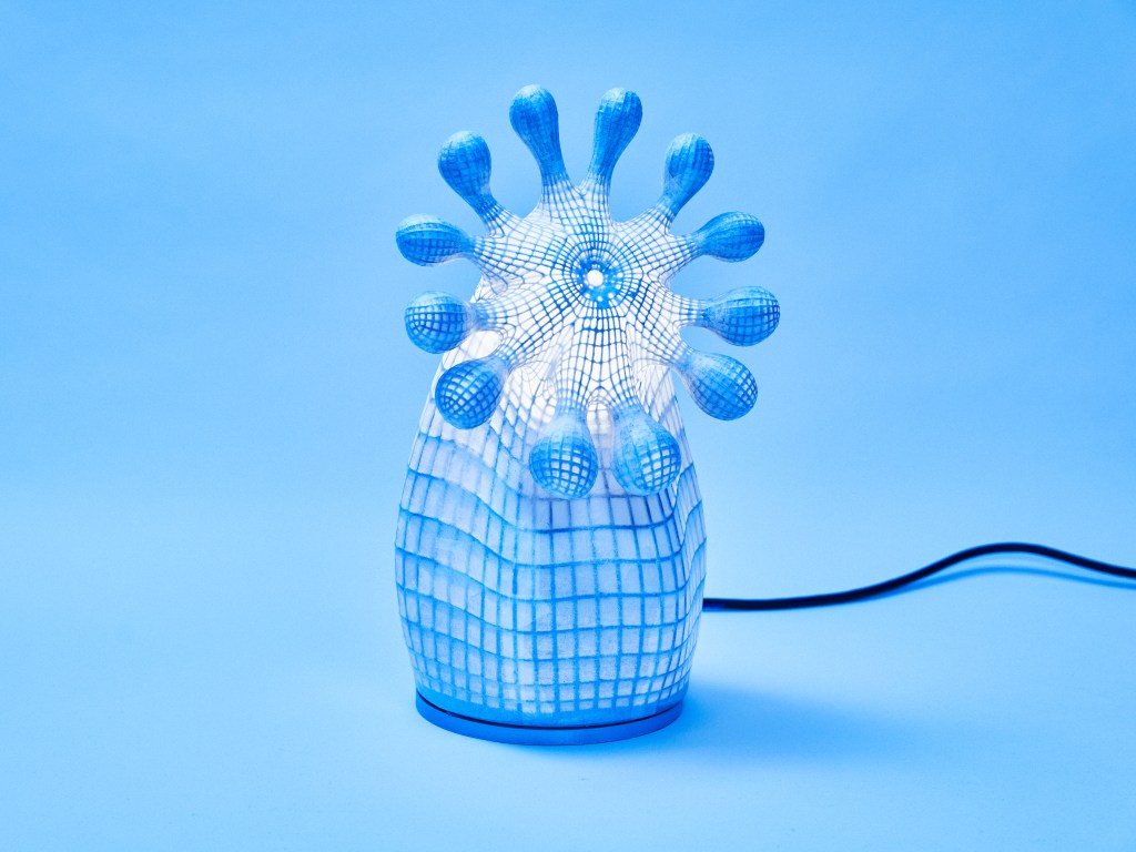 head_hi_lamp_02_0213_chester_dols