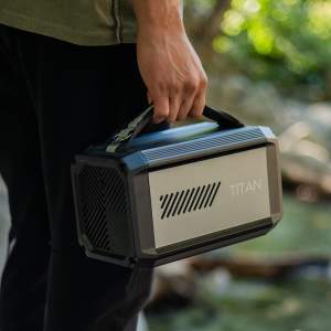 portable-power-raptic-titan-225-51162-5_1800x1800