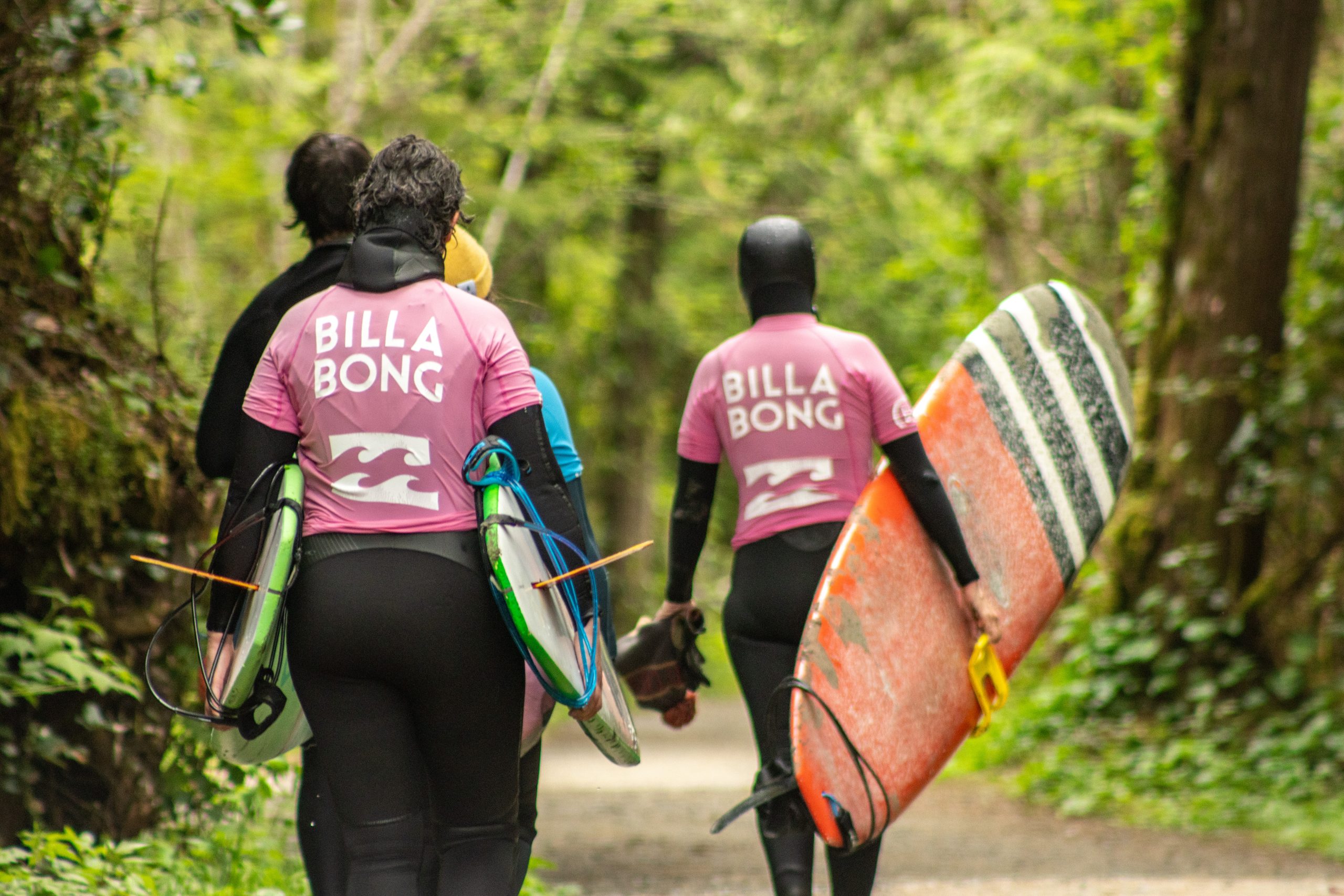 Surf Sister's Welcoming, Inclusive School in Tofino, Canada - COOL HUNTING®, image size:2560x1707