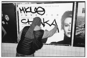 bark-at-the-moon-blake-kunin-photograph-2018-courtesy-of-rab-arts