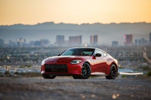 2023-nissan-z_lv-7