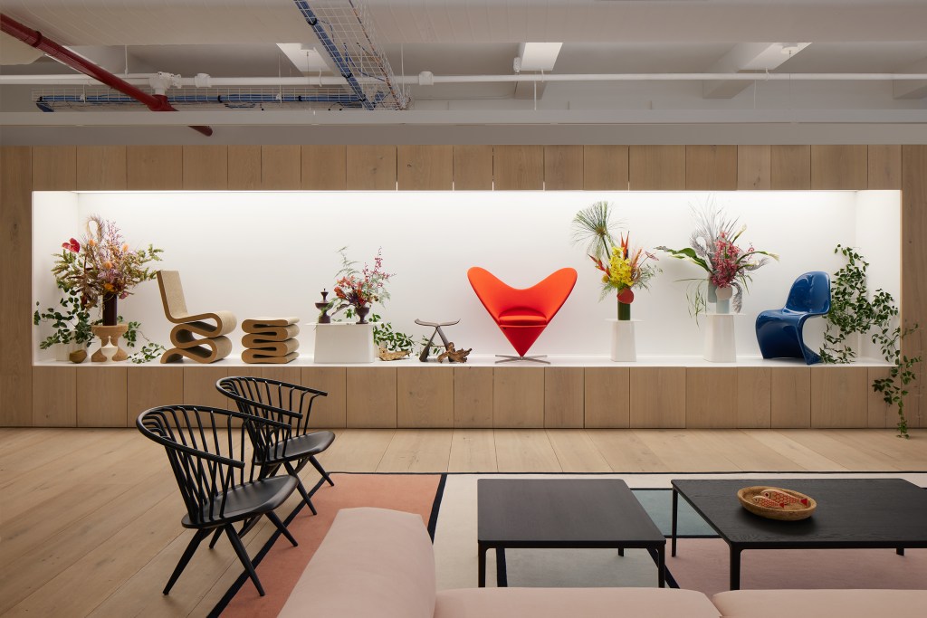 ch-lutfi-janania-install-at-vitra-2-photo-eric-petschak-copy