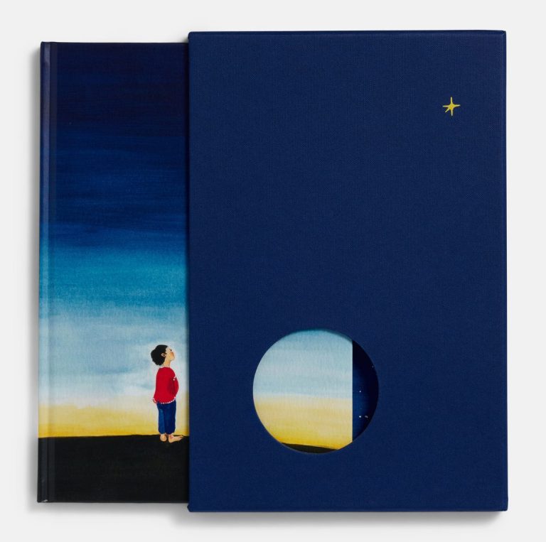 20220331_a24_starchild_book_16921x1gray_1550x