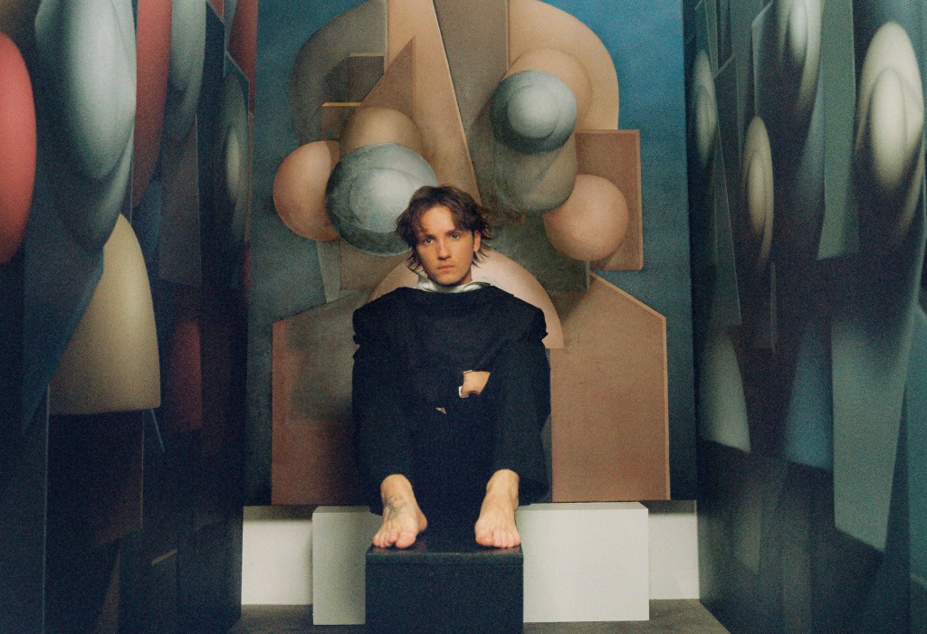 devon-boxed-in-edit_-45