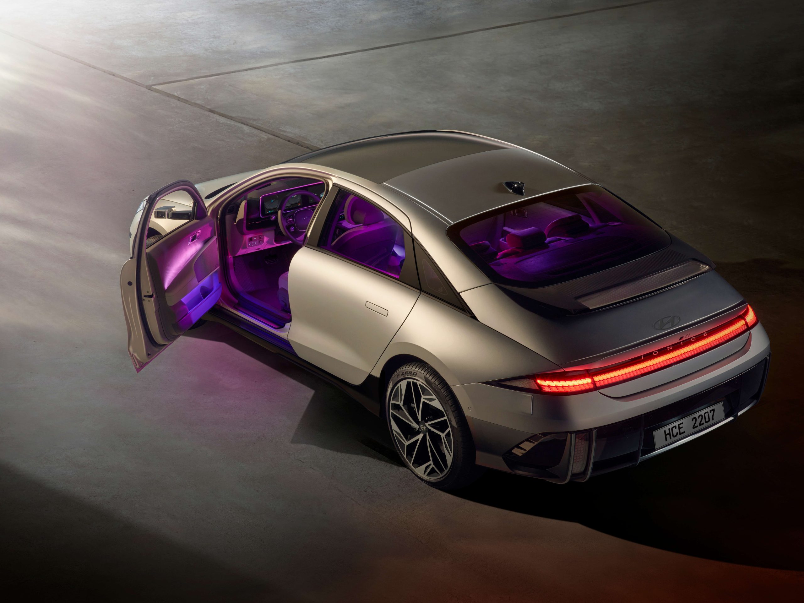 Designing the Retrofuturistic 2024 Hyundai Ioniq 6 - COOL HUNTING®