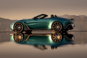 v12_vantage_roadster_02