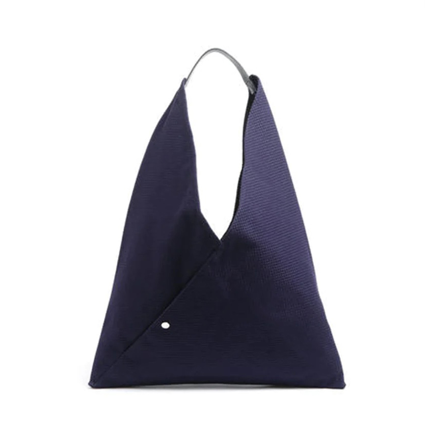 N°39 Medium Triangle Tote Bag - COOL HUNTING®