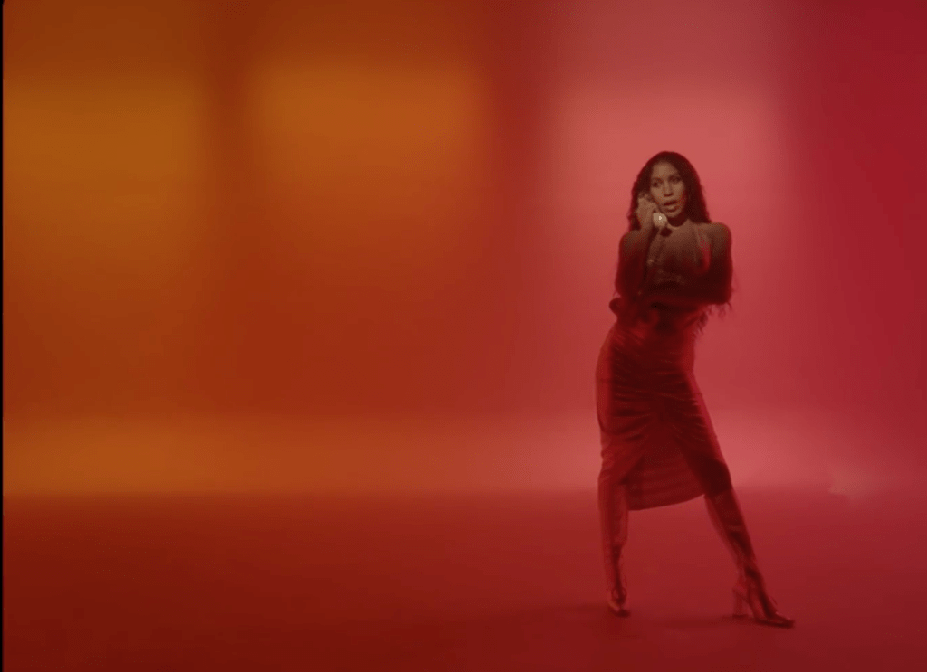 charlotte-dos-santos-hello-hello-2