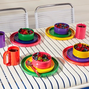 rainbow-stacking-dinnerware