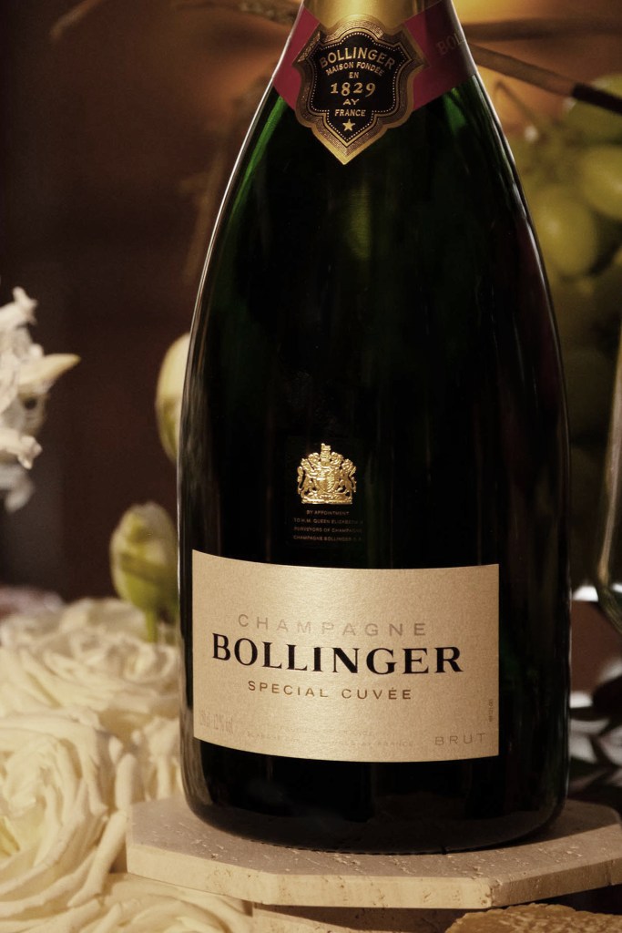 maisonbollingerny_scenography_insiderstable_6