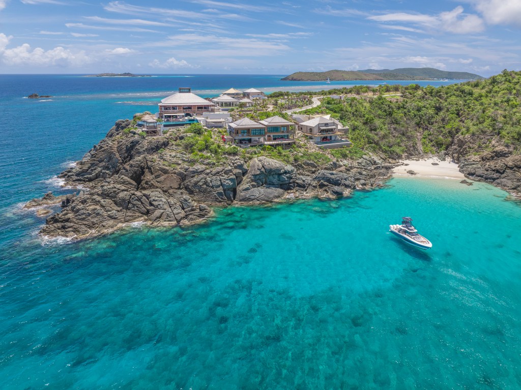 Cape Stout, Moskito Island