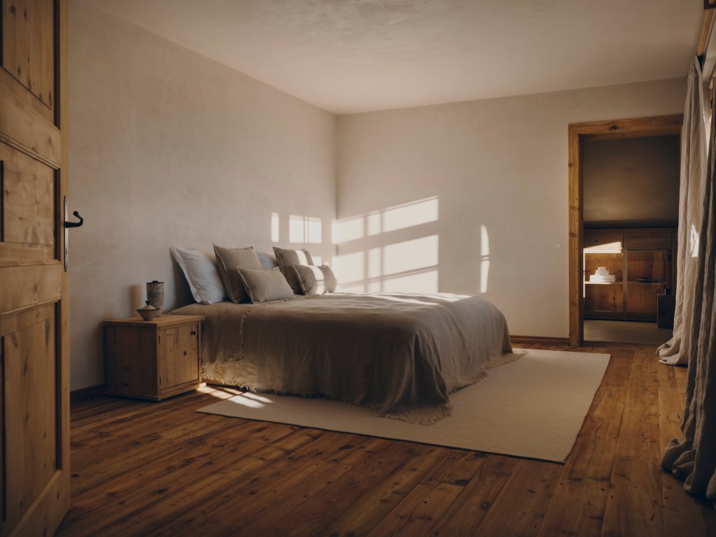 copy-of-forestis-villa-bedroom-6