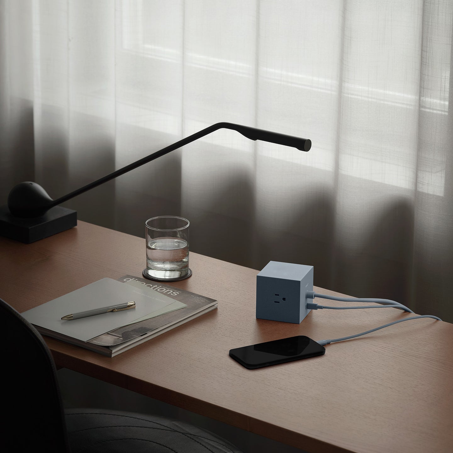 Avolt_Square1_MartinelliLuce_blue