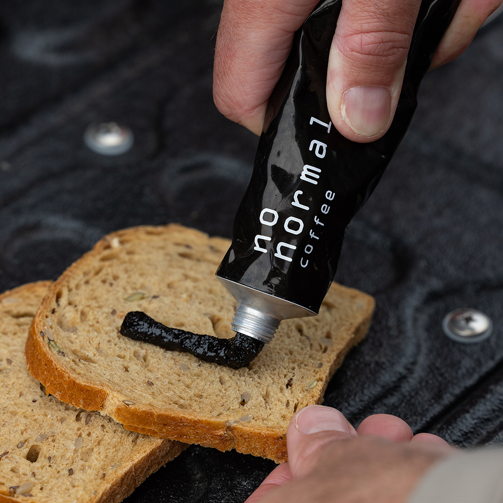 no_normal_coffee_bread