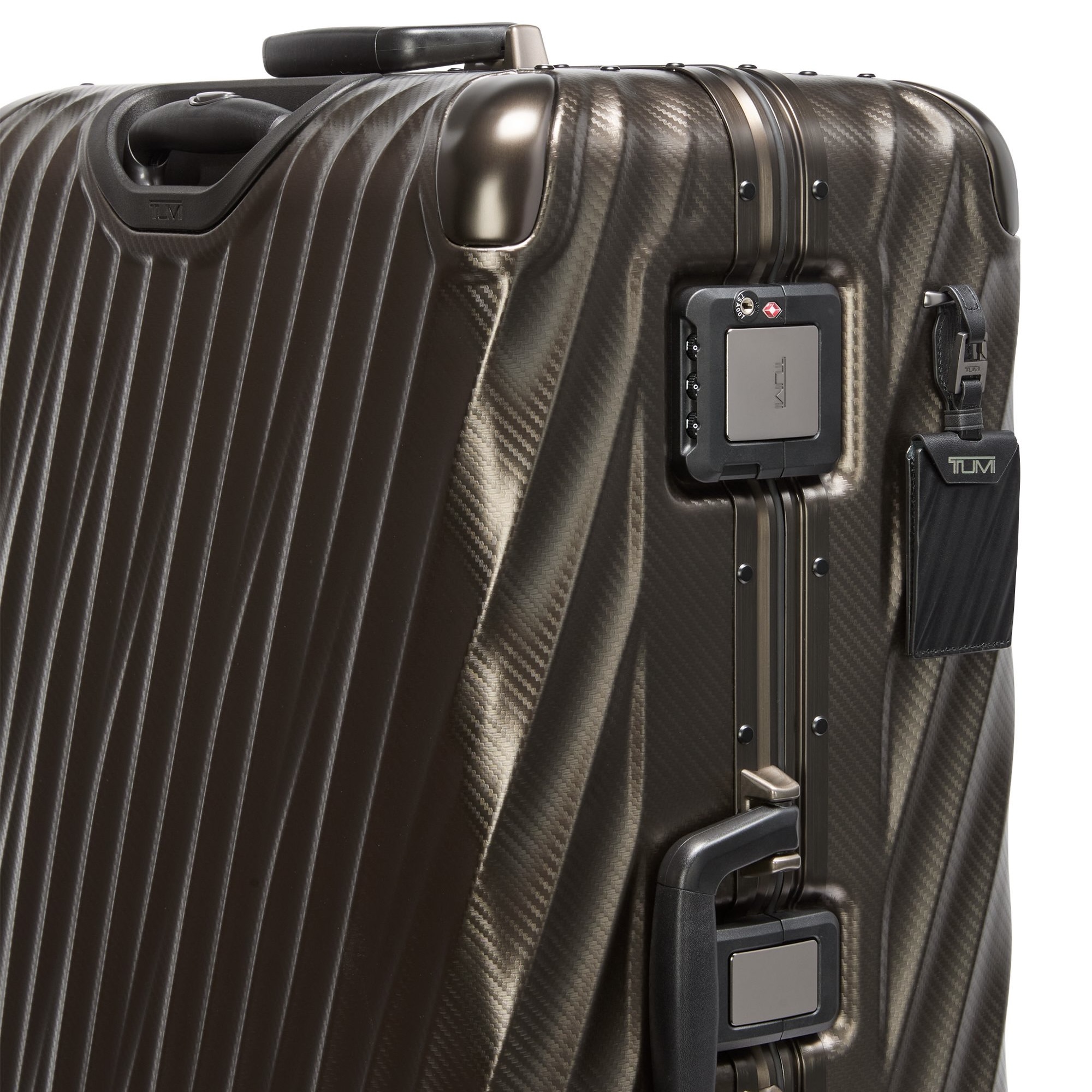 tumi_19degree_extended_gunmetal_detail