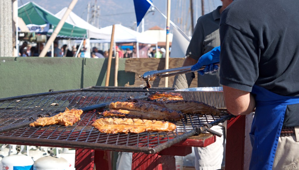 santabarbaraharbor_seafoodabalone02_photocredjessylynnperkins-jpg