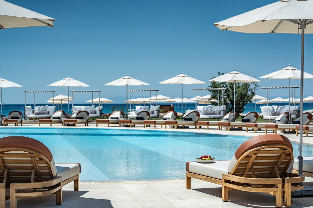 91-athens-riviera-the-resort-pool-6