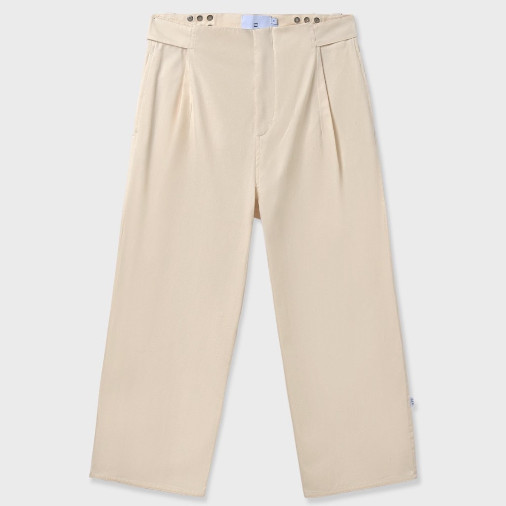 Bastida's Noto pant in natural, front view