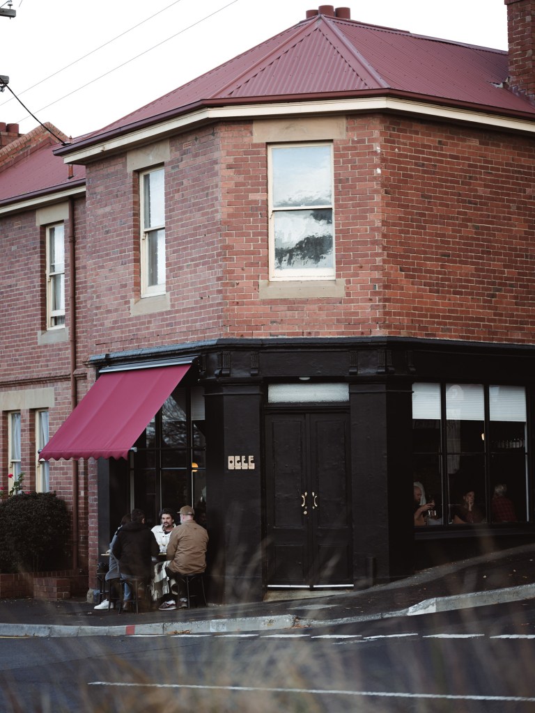 ogee-lunch-service-s1-101