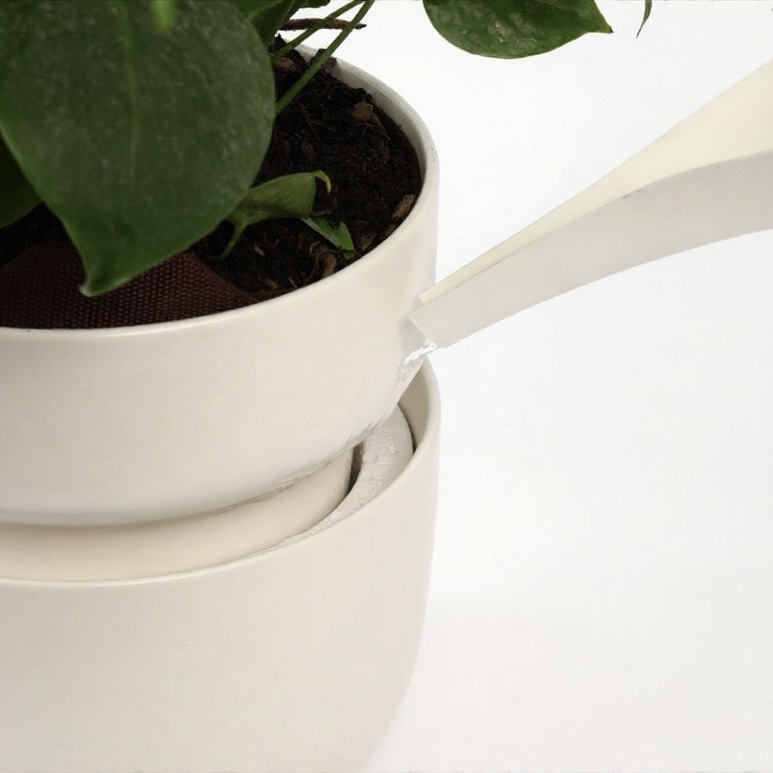 tendril_planter_watering