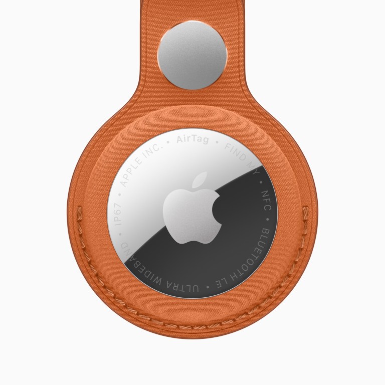 apple-airtag-finewoven-key-ring
